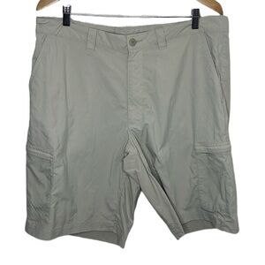 Patagonia Tan Nylon Cargo Shorts Mens Size 38 BLEMISH